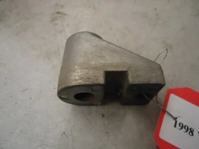 1998 YAMAHA SRX 700 L/C IDLER BLOCK SUPPORT OEM 8DF-47419-00-00 - Image 1 of 4