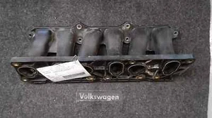 VOLKSWAGEN Jetta Mk4 VR6 2.8L Lower Intake Manifold 021133204A - Picture 1 of 4