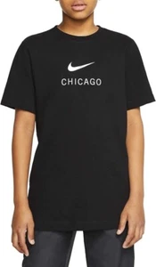 Nike Boys Dry TEE SS CHI Swoosh CW2346-010 Size S - Picture 1 of 1