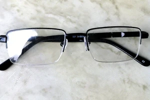 (Mod 001) Lesebrille (beliebige Leistung auswählen - siehe Lagerbestand unten) halbrandlos - Bild 1 von 5