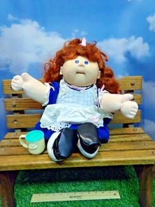 CABBAGE PATCH KIDS DOLL TALKING GIRL HTF. TALKS WELL HAS CUP - Picture 1 of 7