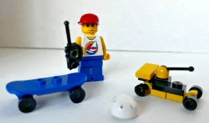 LEGO Skateboarder minifigure with Skateboard and remote control toy accessories - Picture 1 of 4