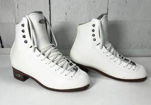 BRAND NEW WHITE RIEDELL 255 COMPETITION FIGURE SKATES (WIDE) Sz 5-1/2~ NO BLADES - Picture 1 of 14