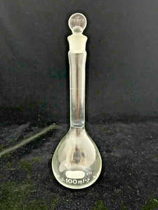 Corning Pyrex Glass TC 100ml Volumetric Flask 5641 with Glass Stopper - Picture 1 of 5