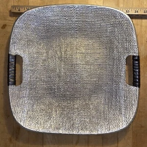 Bandeja para servir aluminio fundido y peltre Joseph Abboud tejida Patern Handels - Imagen 1 de 24
