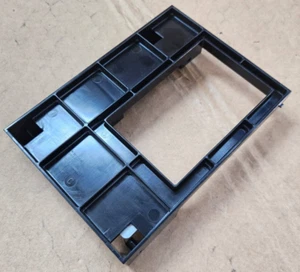 HP 661914-001 SFF to LFF Adapter Tray for ProLiant Gen 8 & 9 - Picture 1 of 3