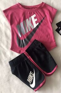 NIKE Sportswear Baby Girl’s T-Shirt and Shorts Outfit, 2-piece set
