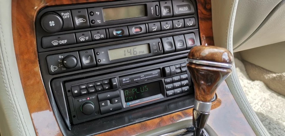 Jaguar X300 Und XJ40 Einbauset Retroradio Blaupunkt Frankfurt RCM 82 DAB
