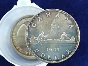 1953 Canada Silver Dollar no Shoulder Straps Brilliant Uncirculated E9467 - Picture 1 of 6