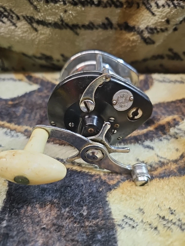 Carrete de pesca vintage Ocean City modelo 922 lágrima hecho en EE. UU. Foto 1 de 4