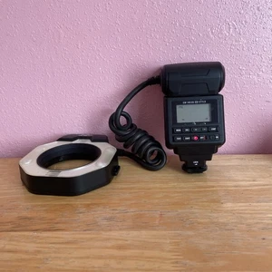 Sigma EM-140 DG EO-ETTL II Macro Close Up Ring Light Flash For Canon - Picture 1 of 9