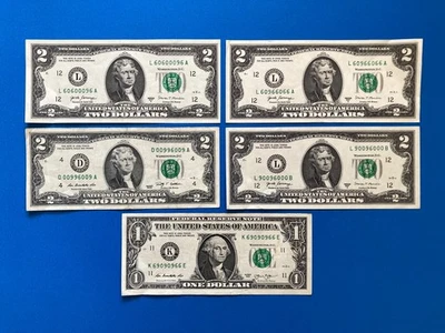 Lot (5) FLIPPER / ROTATOR $2 / $1 Dollar Bill Fancy Serial Number - Image 1 of 2
