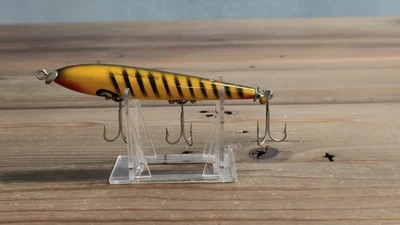 Señuelo Smithwick Devil's Horse 4,5 pulgadas doble utilería señuelo de pesca de lubina con caja Foto 1 de 4