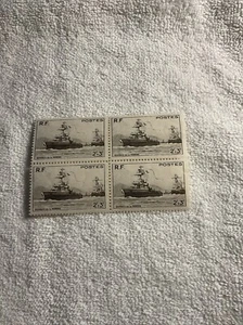 FRANCE-SCOTT # B204-CEUVRES DE LA MARINE-BLOCK OF 4 STAMPS-MNH - Picture 1 of 2