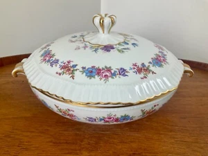 Vtg Czechoslovakia Covered Serving Bowl ~ Multicolored Florals Gold Trim 32 oz - Picture 1 of 12