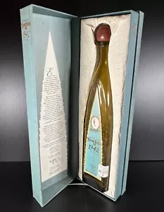 Don Julio 1942 Tequila 60 Aniversario Botella y Caja de Regalo - México Lanzamiento Vacío - Imagen 1 de 24