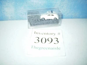 NEW Praline Classic White 1:87 Scale Volkswagen Sunroof Plastic Model HO Train - Picture 1 of 8