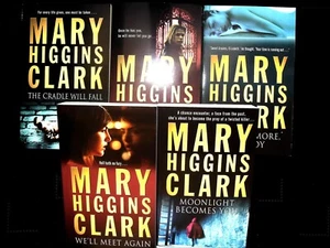 5 x Mary Higgins Clark Books - Bundle Job Lot NEW Paperback Crime Thrillers - Foto 1 di 11