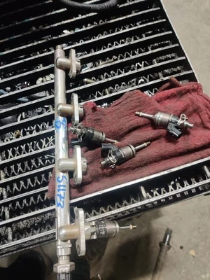 FUEL INJECTORS SET 160106MA305 2023-2024 HONDA ACCORD Foto 1 de 4