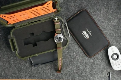 Hamilton Khaki Field Auto 38 mm CALL OF DUTY + EXTRAS INCREÍBLES Foto 1 de 4