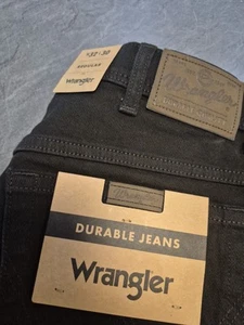 Wrangler Herren Durables Regular Fit Jeans, Schwarz W32 L30 Neu mit Etikett - Bild 1 von 7