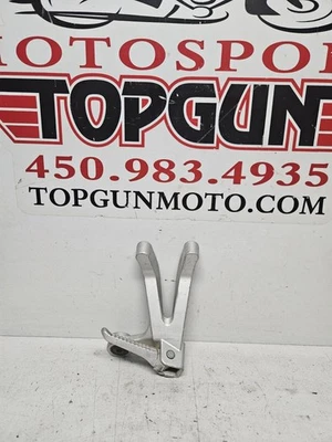 1997 - 2001 SUZUKI TL1000S TL1000 TL 1000 S PASSAGER FOOTREST ASSY RH 43600-02F0 Foto 1 de 4