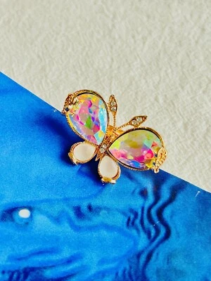 Anillo grande brillante con dije de cóctel de piedra lunar con cristales de mariposa abierto para mujer ella Foto 1 de 4