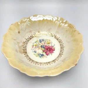 "Antiguo tazón para servir verduras florales lirio amarillo borde festoneado 10" - Imagen 1 de 6