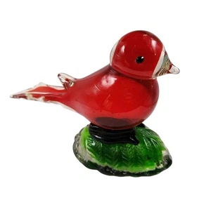 Vintage 6.5" Long, 4 3/4" Tall Decorative Art Glass Red Chikadee Bird Weight - Picture 1 of 7