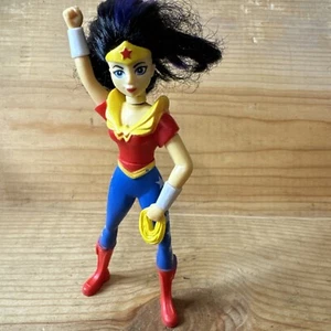 Figurine Wonder Woman DC Comics Mc Donald 's 2016 14cm - Foto 1 di 8