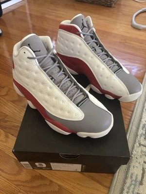 Air Jordan 13 2014 retro puntera gris talla 9 nunca usada caja original Foto 1 de 4