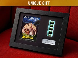 MADAGASCAR (2005) Certified 35mm Film Cells in an LED Backlit Frame - Picture 1 of 10