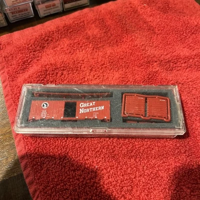 N Scale GREAT NORTHERN 40’ Box Car #18459 - Image 1 of 2