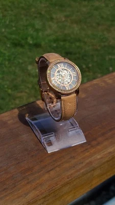 Reloj para dama FOSSIL ME3060 caja oro rosa esfera esqueleto Foto 1 de 4