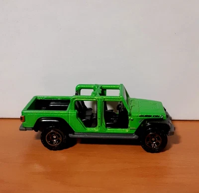 MATCHBOX '20 Jeep Gladiator 7/102 - image 1 of 3