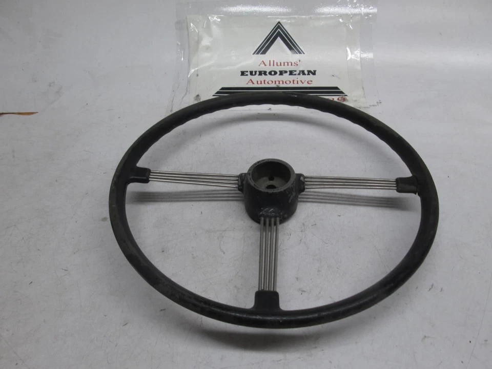 Volante Triumph GT6 Spitfire TR3 TR4 Foto 1 de 1