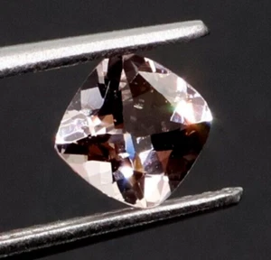 0,65 ct natürlicher Morganit, Kissen Morganit Stein, Schmuckherstellung 5,5 x 5,5 mm - Bild 1 von 7