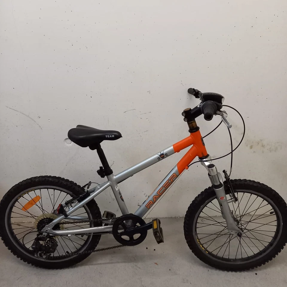 Fahrrad Silber und Orange, von 4-8 Jahre, Ramen Höhe 30cm. - Bild 1 von 2