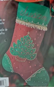 Plaid Bucilla FESTIVE TREE Christmas Stocking Felt Appliqué Kit RARE / VINTAGE - Picture 1 of 5