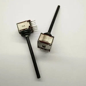 1 pz. Potenziometro Radiohm 1K stereo lineare albero 4mm Radiohm - Foto 1 di 1