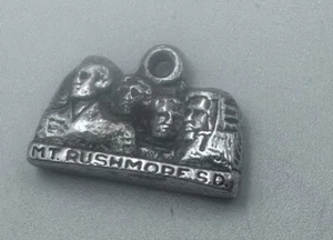 Vintage Sterlingsilber "Mount Rushmore" 3D Anhänger Armband Charm - Bild 1 von 6