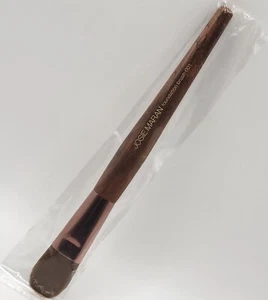 Josie Maran Foundation Brush #001 - Brand New in Sleeve Sealed - Full size - Picture 1 of 5