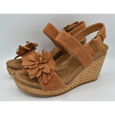 Sandalias Sofft Para Mujer Talla 9.5 Cali Jengibre Tostado Gamuza Cuña Punta Abierta Florales Zapatos Foto 1 de 4