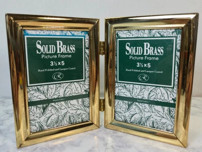 Regent Gallery 实心黄铜 3.5 英寸 x 5 英寸铰边双相框 — 第 1/4 张图片