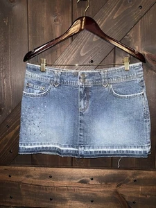 Vintage Y2K 2000s SO Denim Skirt Size 11 Light Blue Low Rise Mini Beads Beaded - Picture 1 of 7