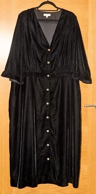 La Redoute UK 26 Black Velvet Classic Buttoned Evening Dress/Jacket 56" Max CH - Image 1 of 4