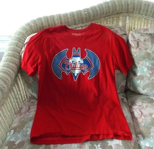 women's phillies t shirts