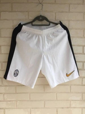 Pantalones cortos de fútbol Nike Juventus talla M Foto 1 de 4