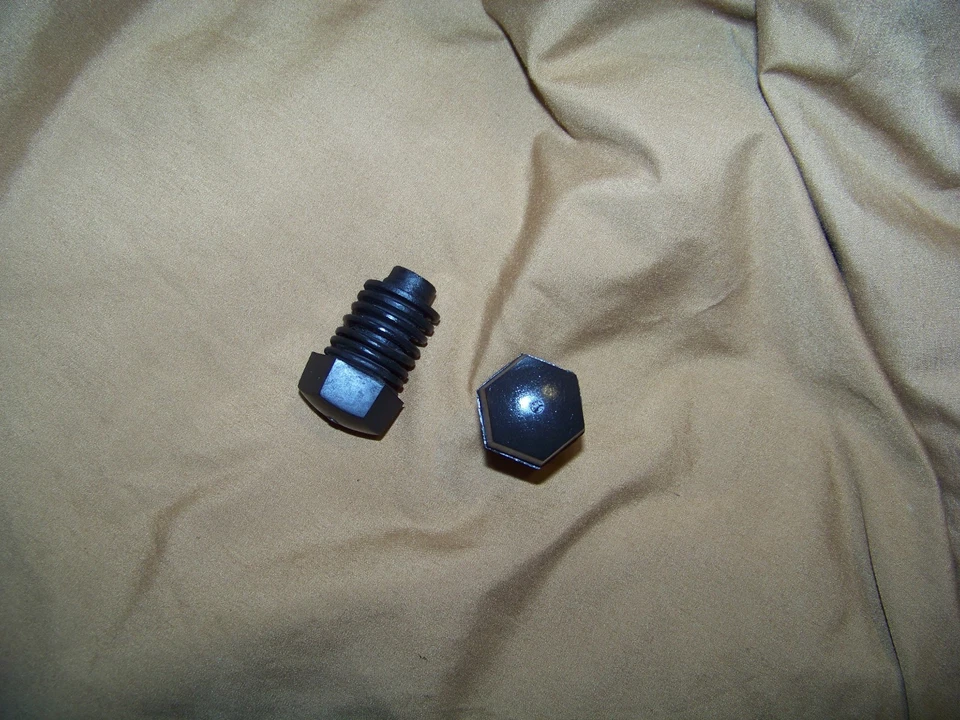 👉1👈1995-'98 ограничитель удара капота для Sierra, Silverado или внедорожника - Изображение 1 из 1