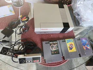 Original Nintendo NES Console System 4 game lot Tested working 2 controller - Picture 1 of 7